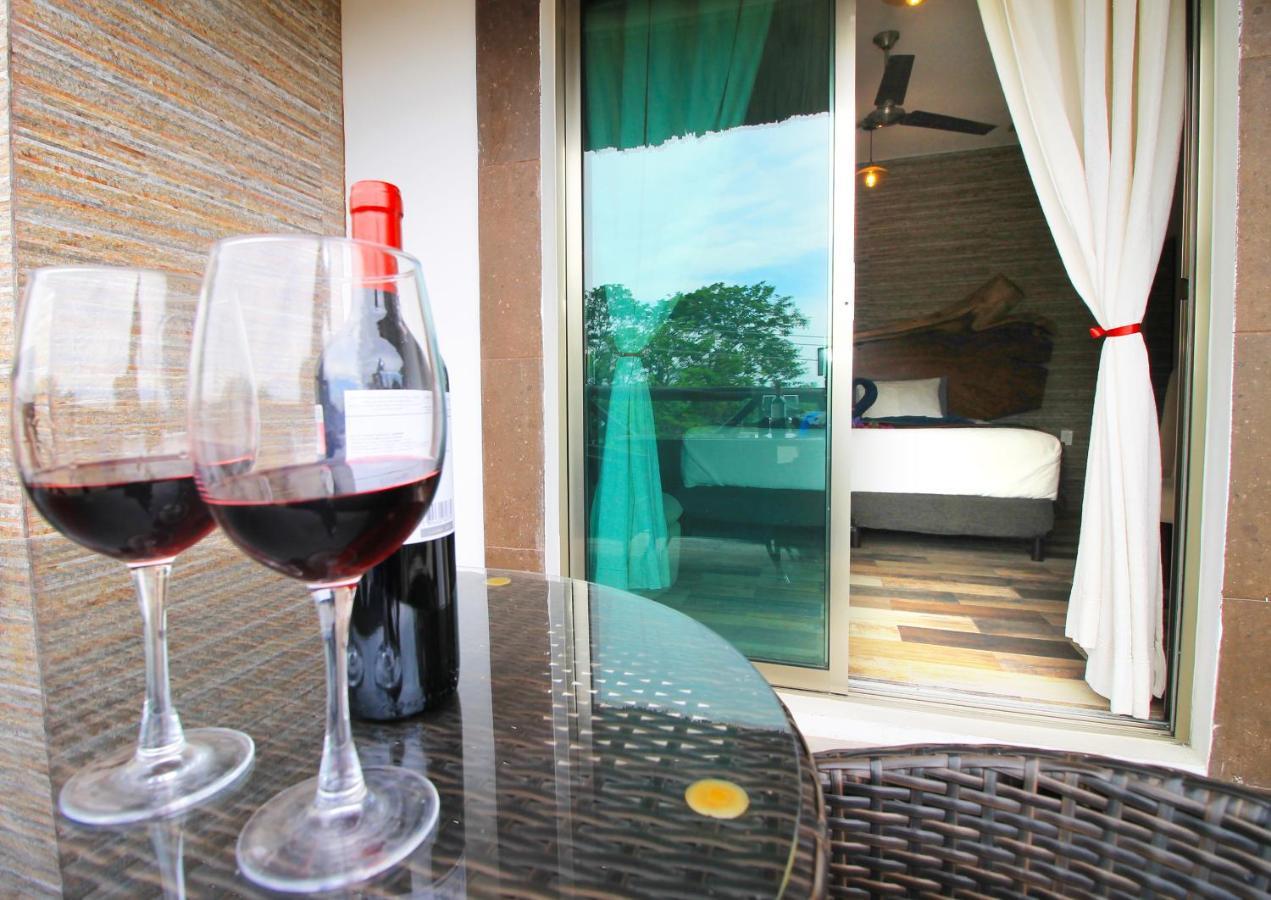 Hotel Pancho Villas Bacalar - Free Bikes And Paddles Ngoại thất bức ảnh